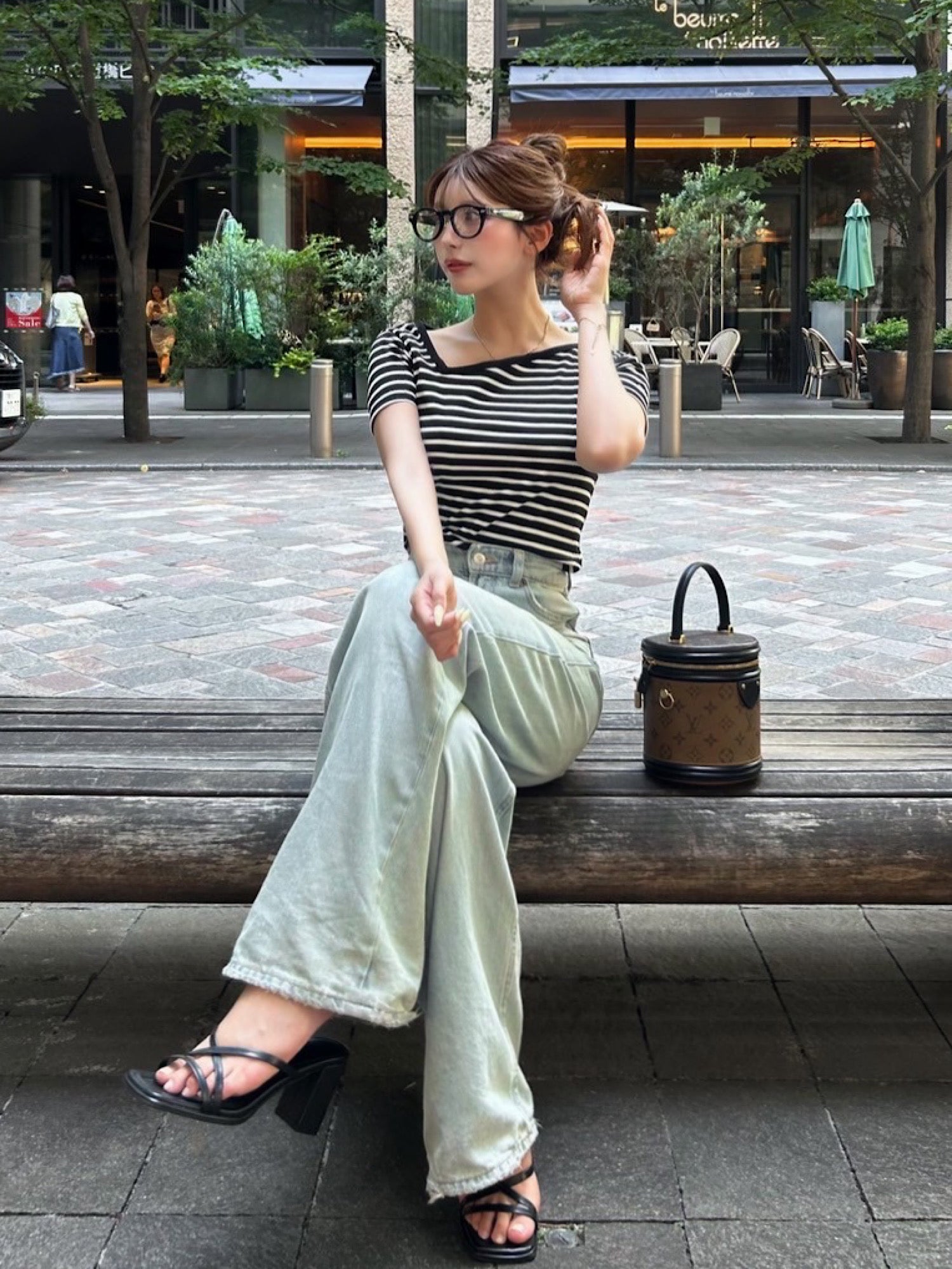 Asymmetry neck half sleeve tops