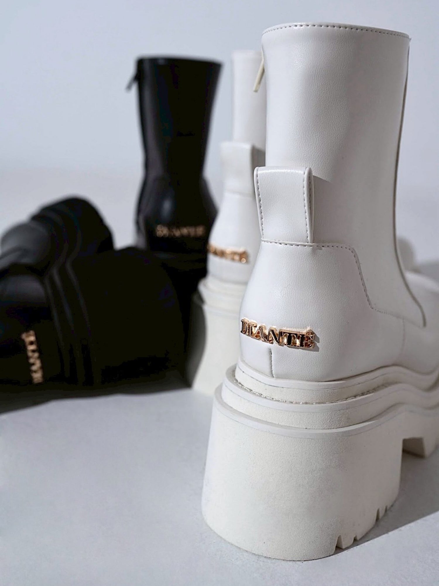 【予約】Square toe middle boots(10月下旬〜11月上旬発送予定)