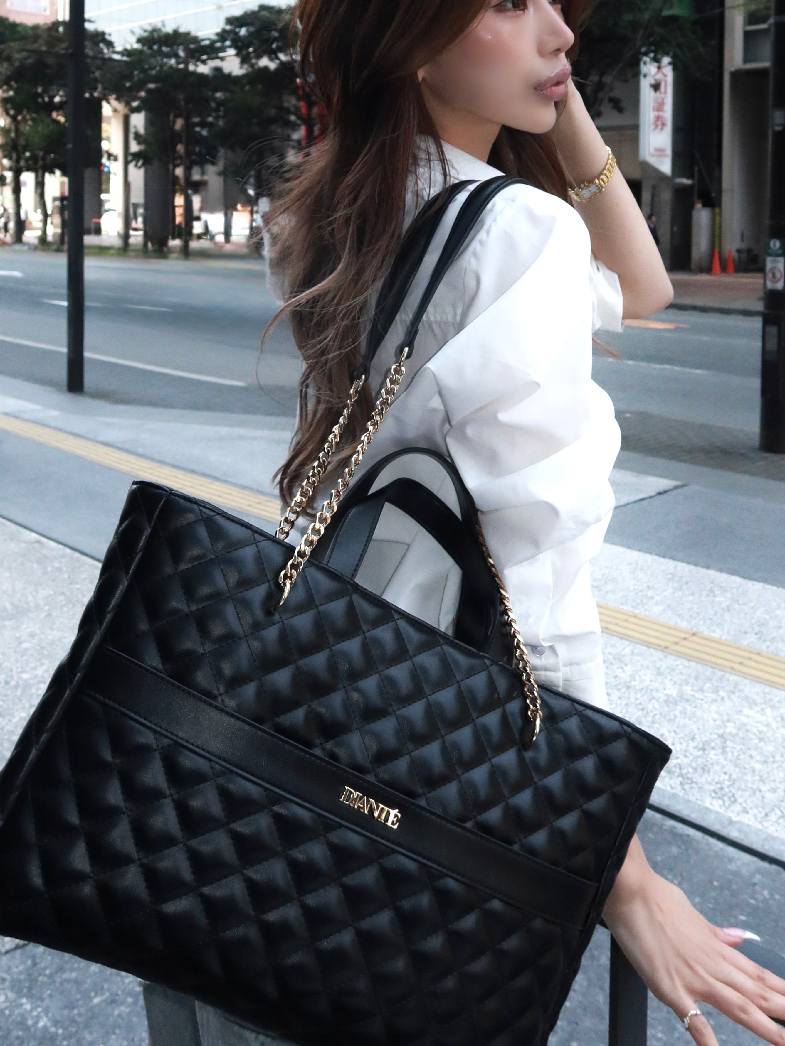 Quilted chain utility bag | DIANTÉ (ディアンテ)公式通販サイト