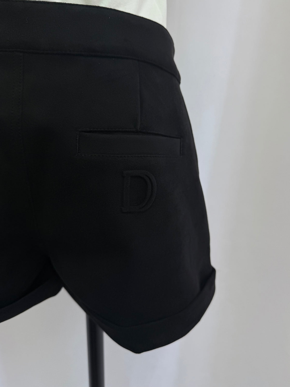 Eco suede shorts(SETUP着用可)