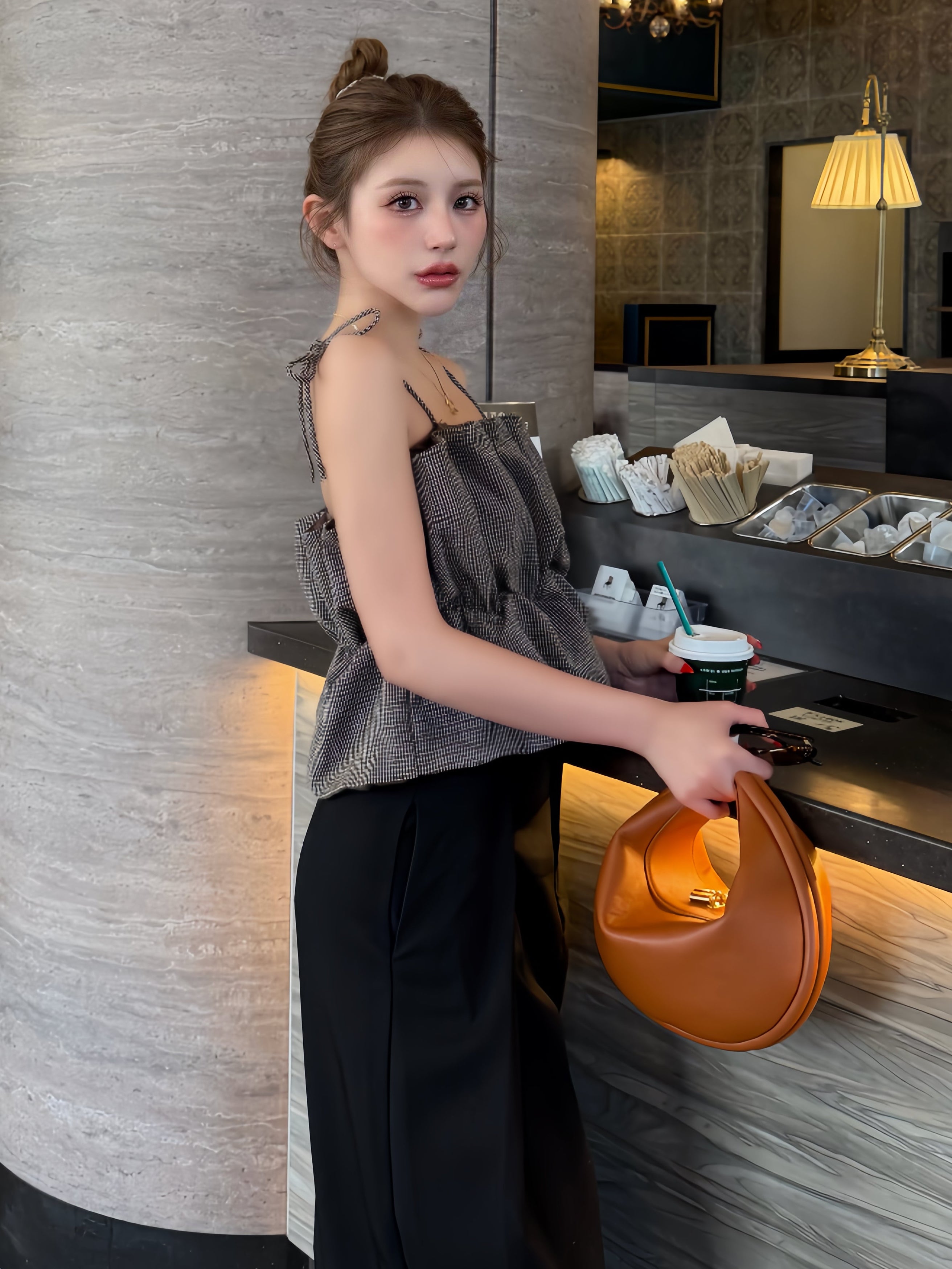 【予約】Tuck volume camisole with inner bra(6月上旬発送予定)