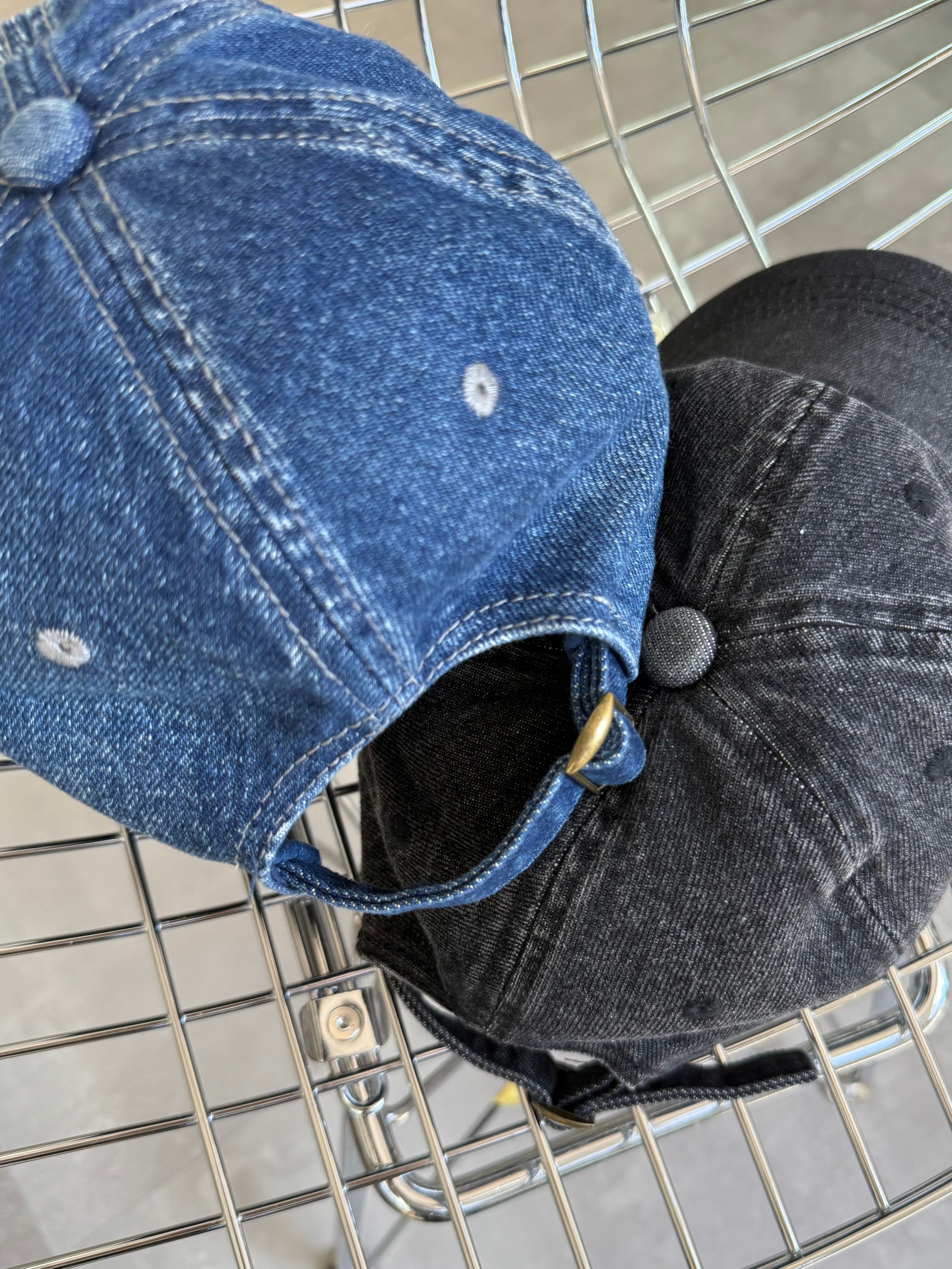 Script logo✕heart motif cap