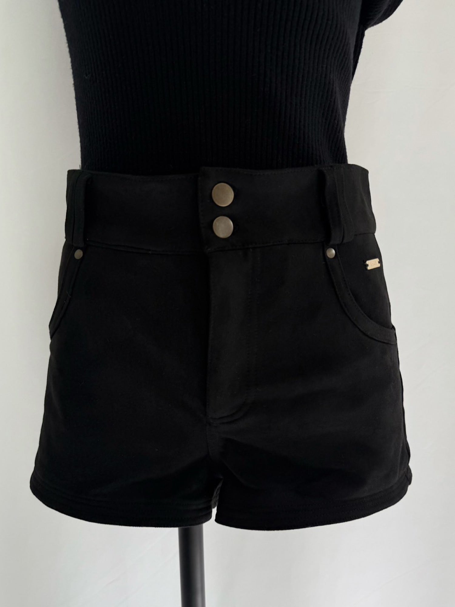パンツ diante Eco suede tight shorts Eco suede tight shorts | DIANTÉ (ディアンテ)公式通販サイト