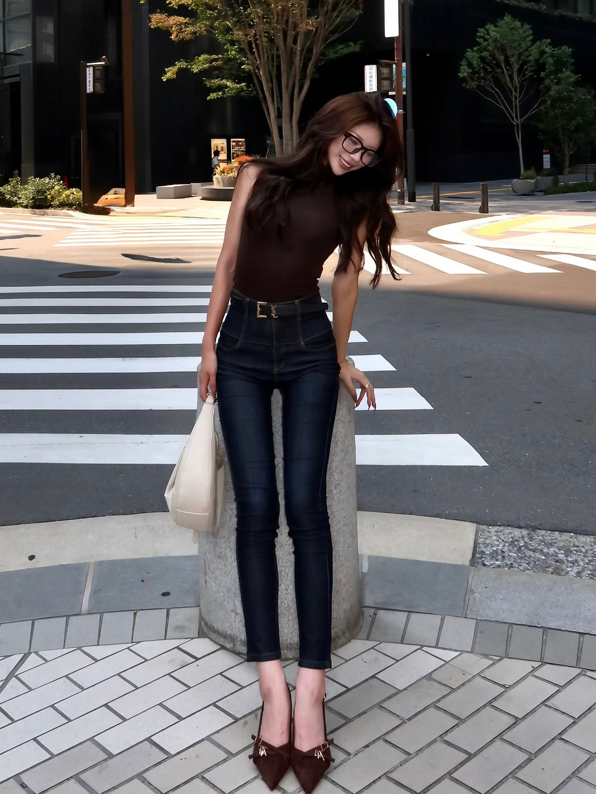 Double strap pumps