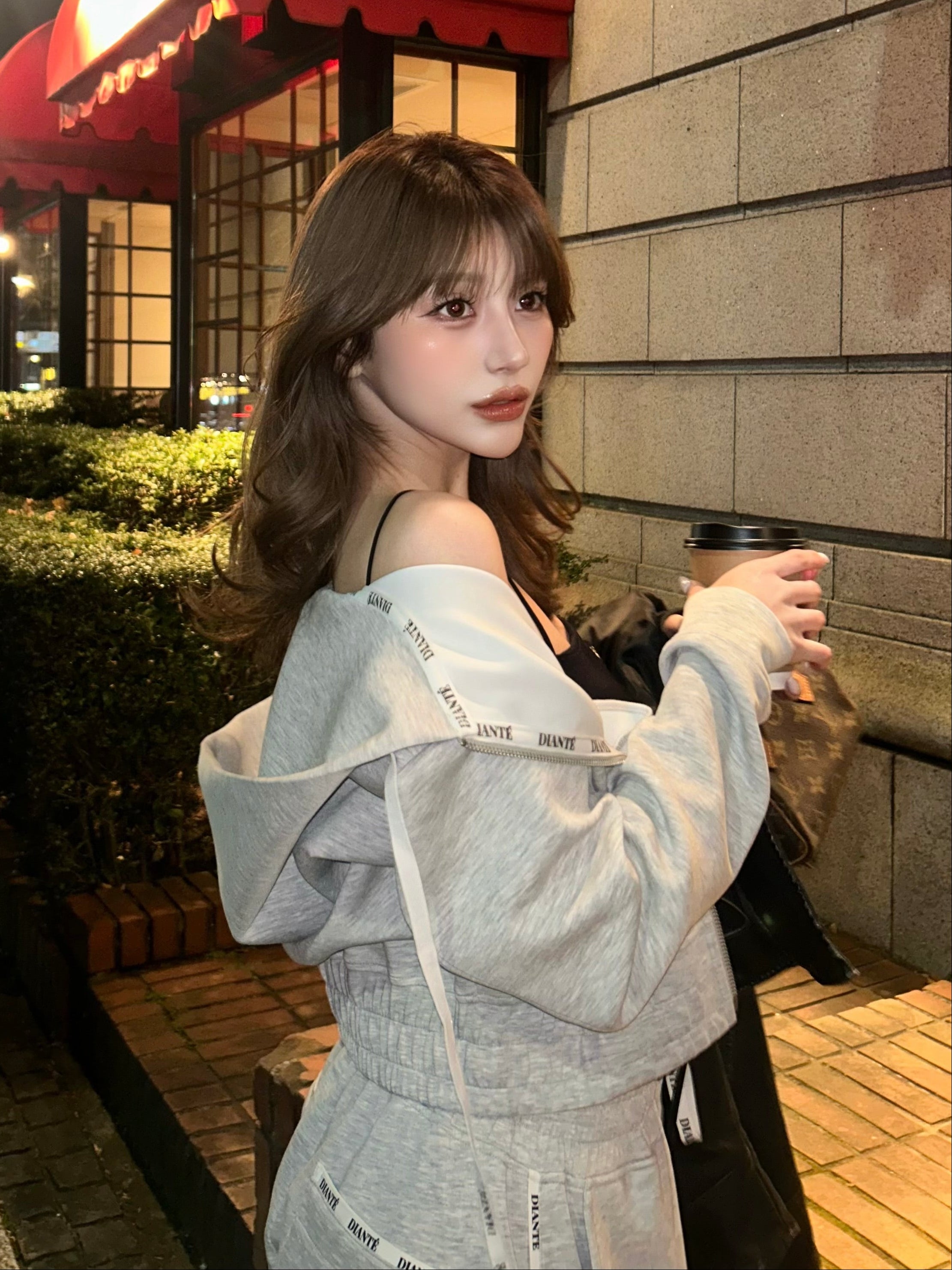 【予約】Logo tape zip up hoodie sweat(GRY 4月上旬〜中旬発送予定)