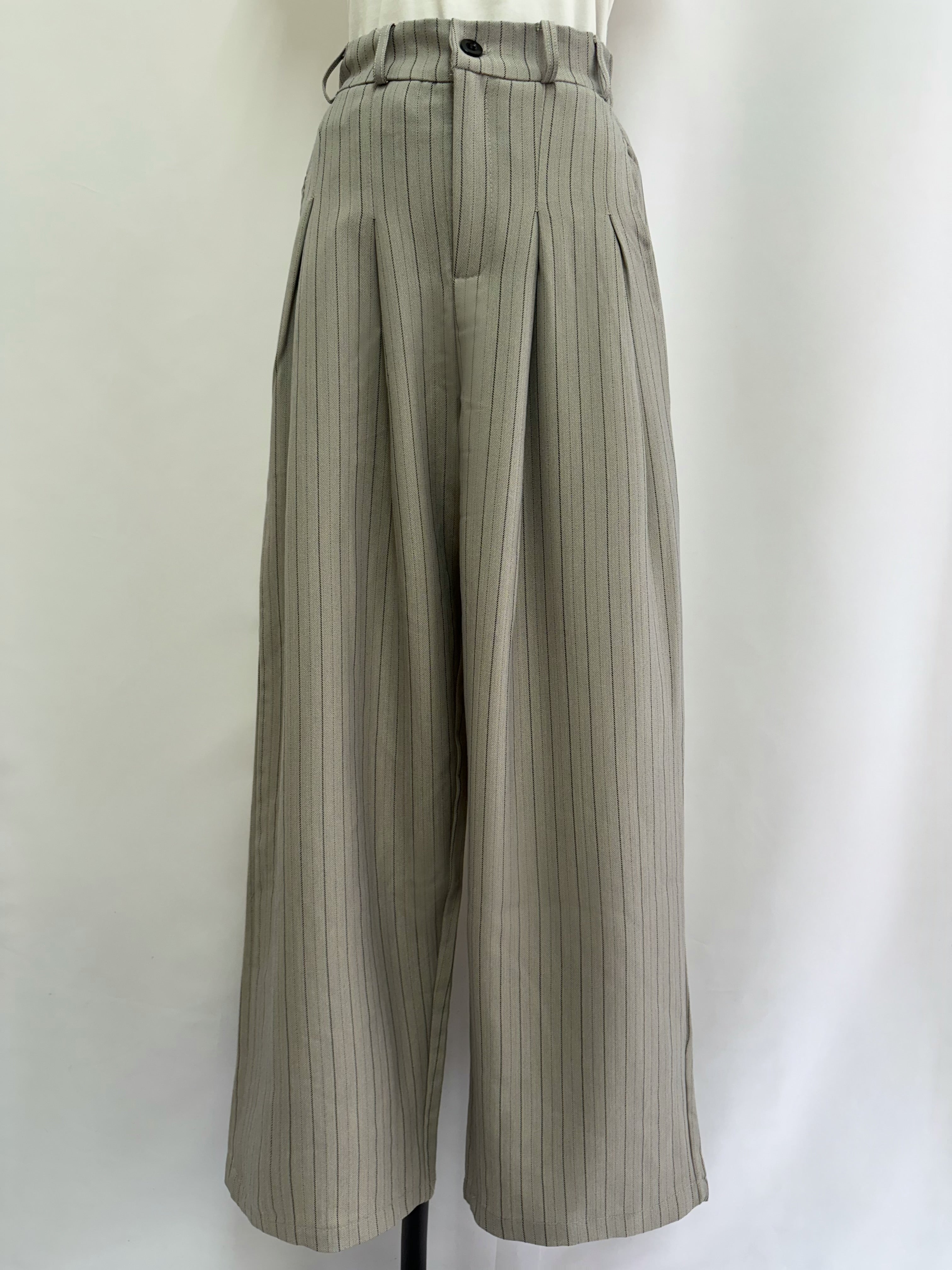 【予約】Two tuck stripe loose pants(8月中旬発送予定)