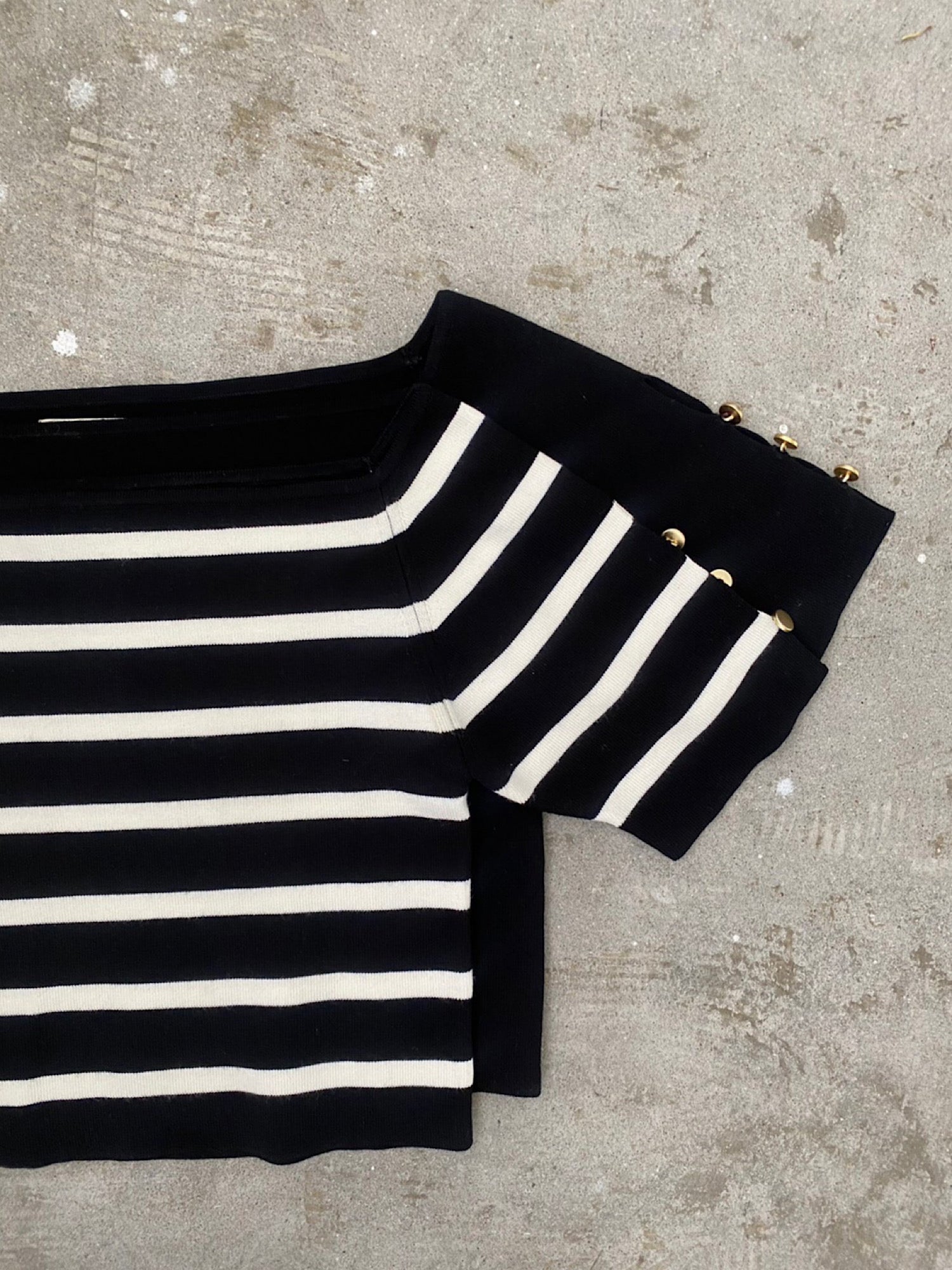 Design half sleeve off shoulder tops