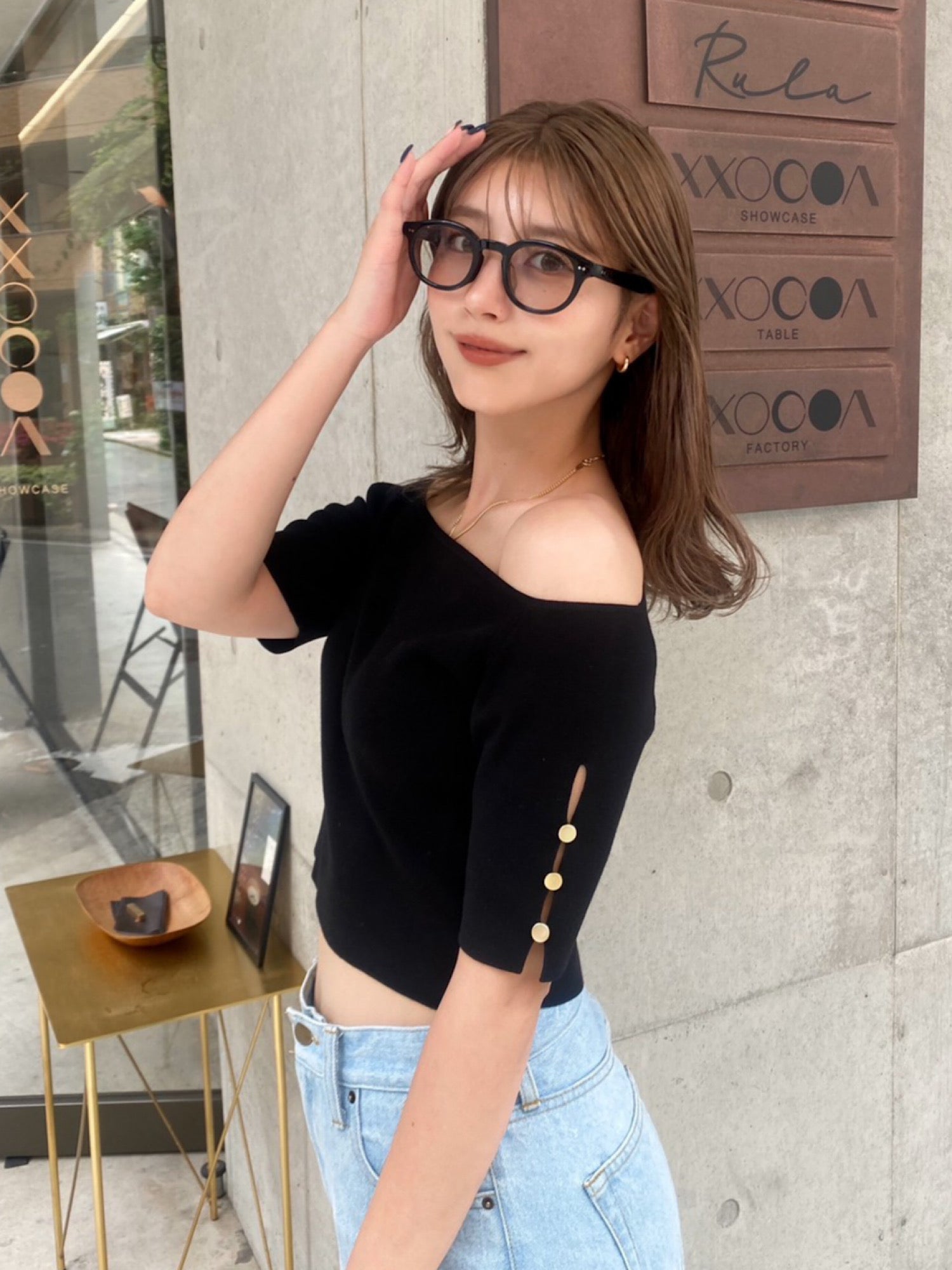 Design half sleeve off shoulder tops