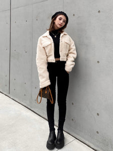 Middle gauge short knit
