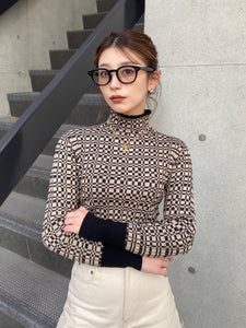 Middle gauge short knit