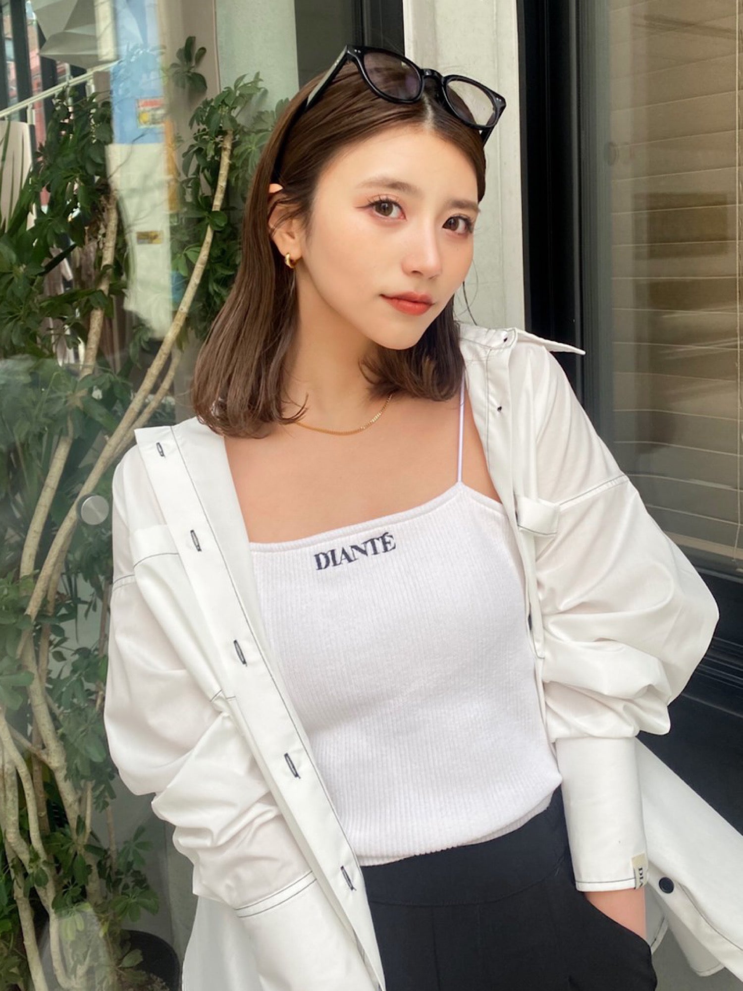 Simple logo camisole with inner bra