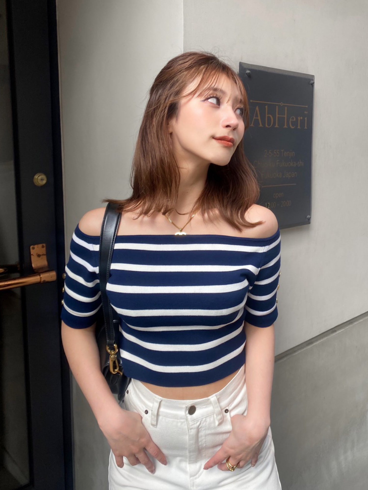 Design half sleeve off shoulder tops