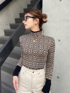 Middle gauge short knit